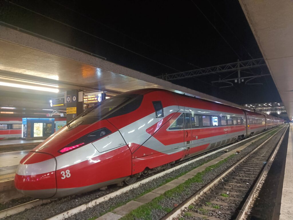 Conboio de Alta Velocidade em Italia Roma